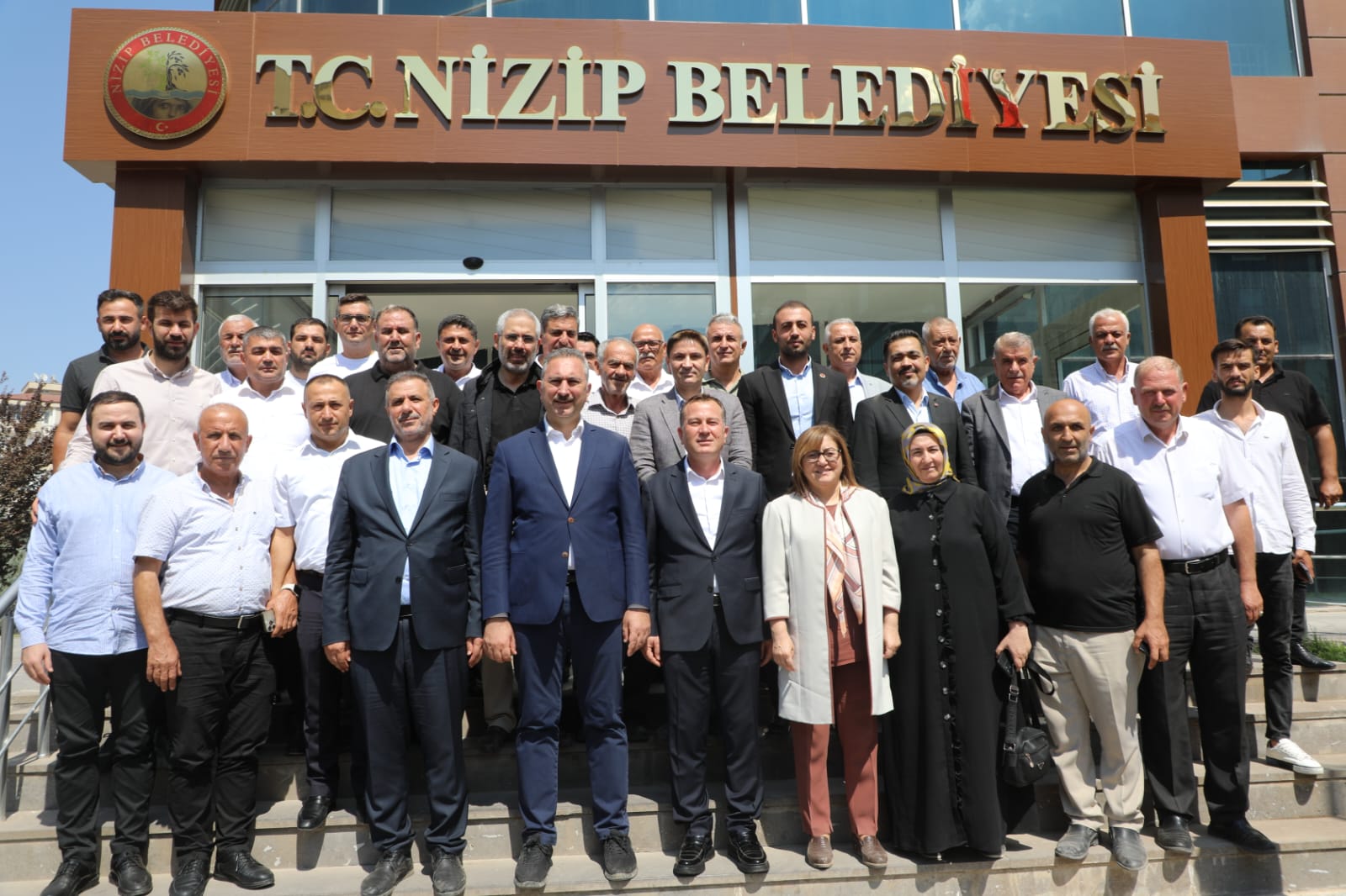 AK Parti Grup Başkanvekili Gül, Gaziantep’te ziyaretlerde bulundu