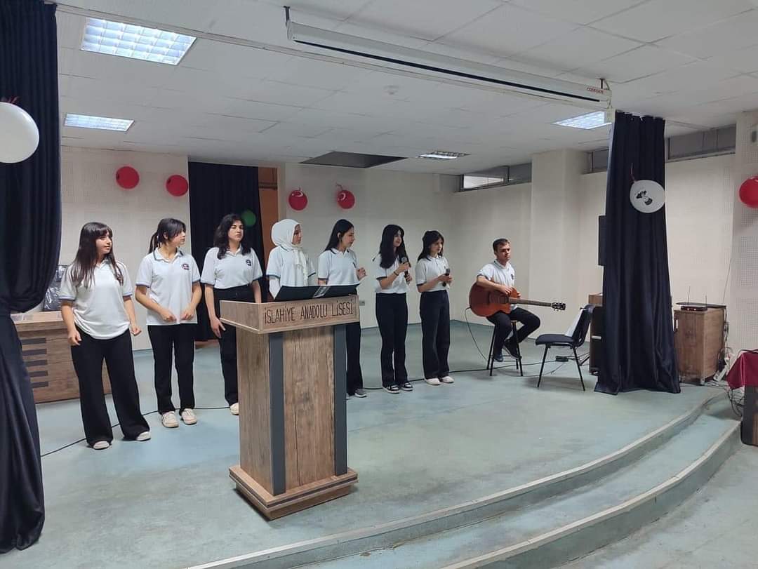 İslahiye'de hayırsever tarafından yaptırılan kütüphane ve konferans salonu açıldı 6 İslahiye'de hayırsever tarafından yaptırılan kütüphane ve konferans salonu açıldı
