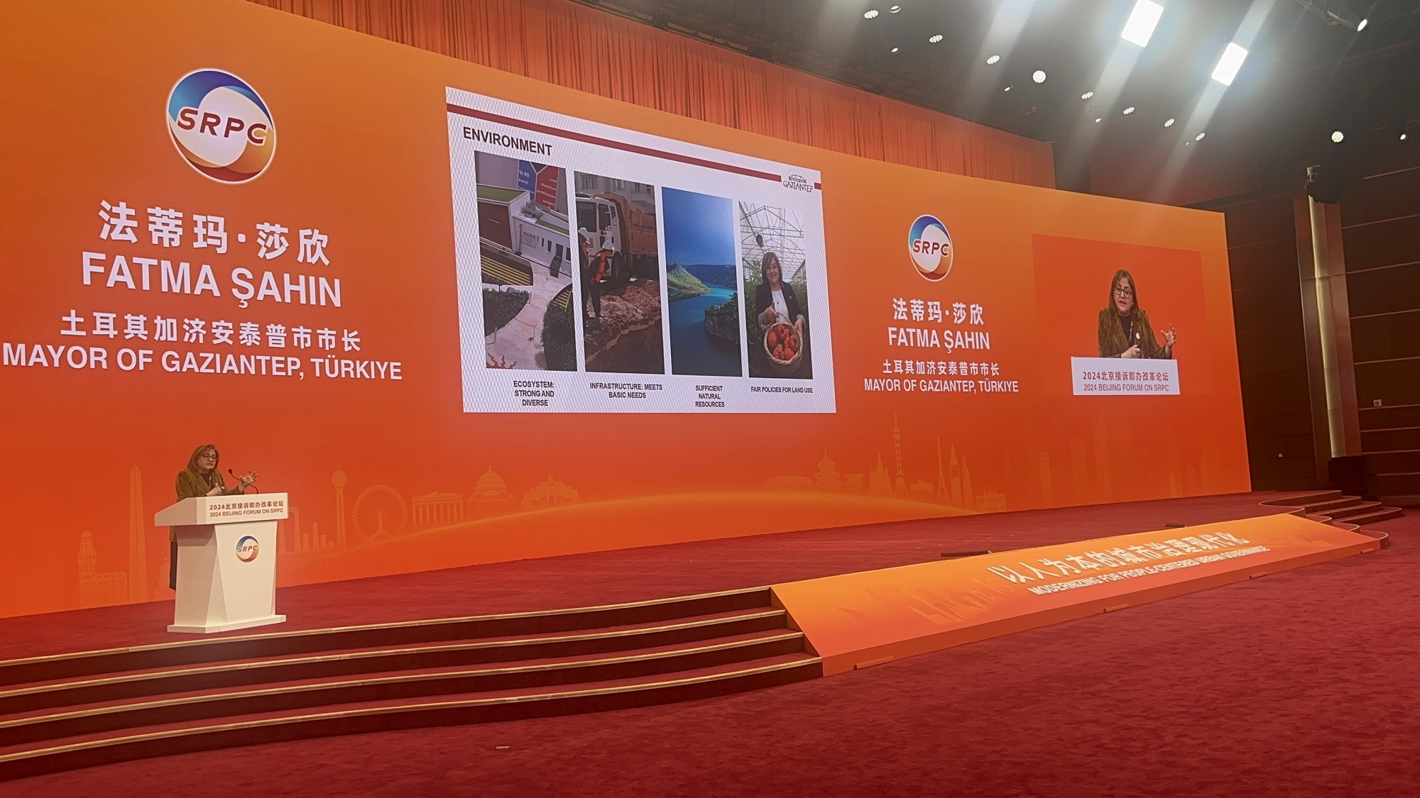 - GAZİANTEP ÇİNLİ TURİSTLERİ BEKLİYOR (1)