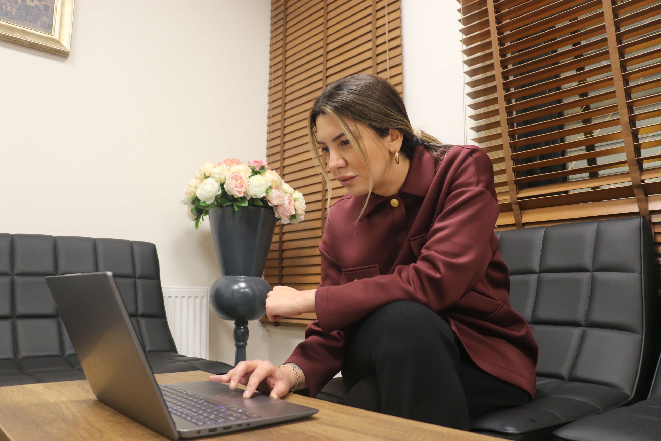 Gazeteci Fulya Öztürk, AA'nın "Yılın Kareleri" oylamasına katıldı