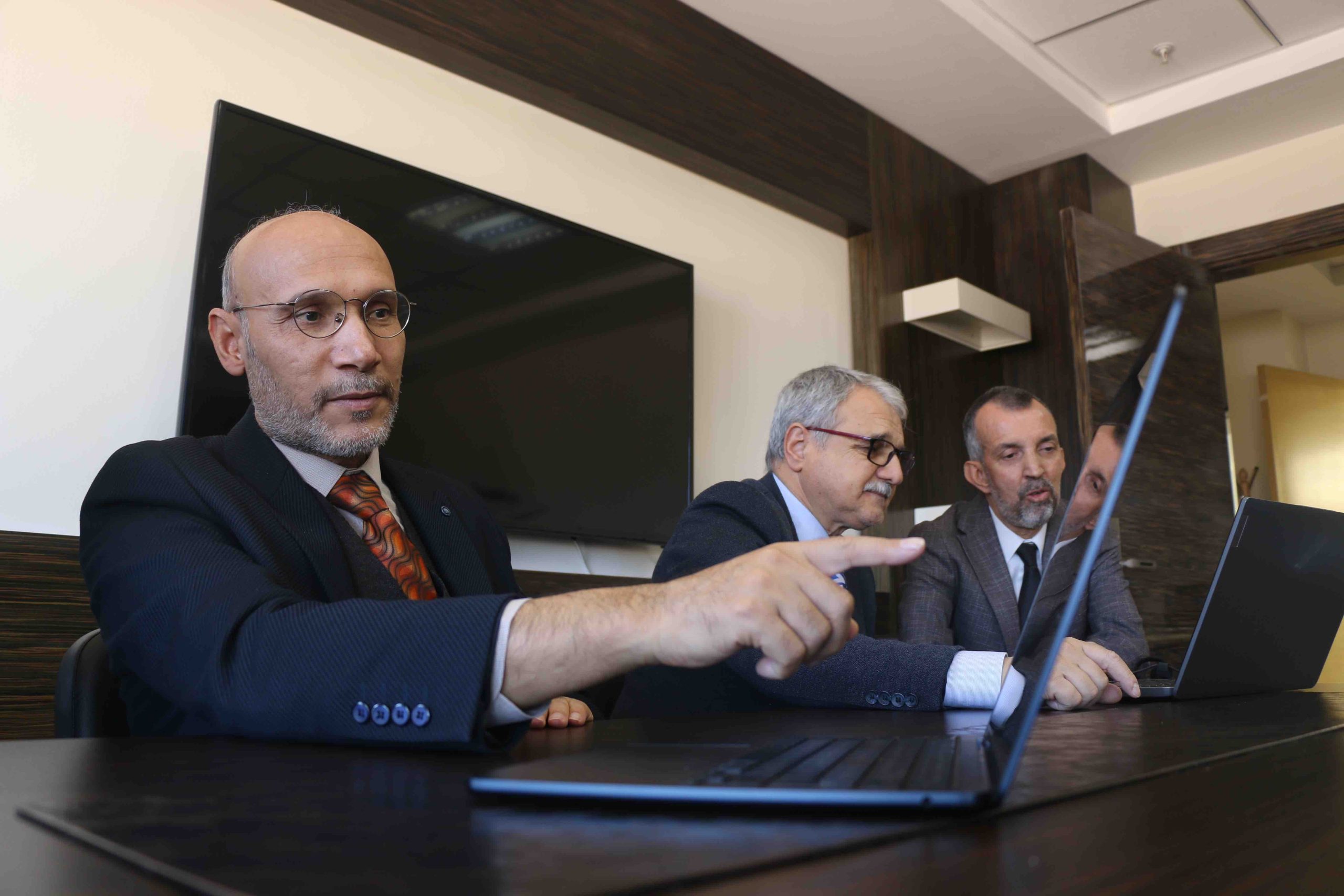 GİBTÜ akademisyenleri AA'nın "Yılın Kareleri" oylamasına katıldı
