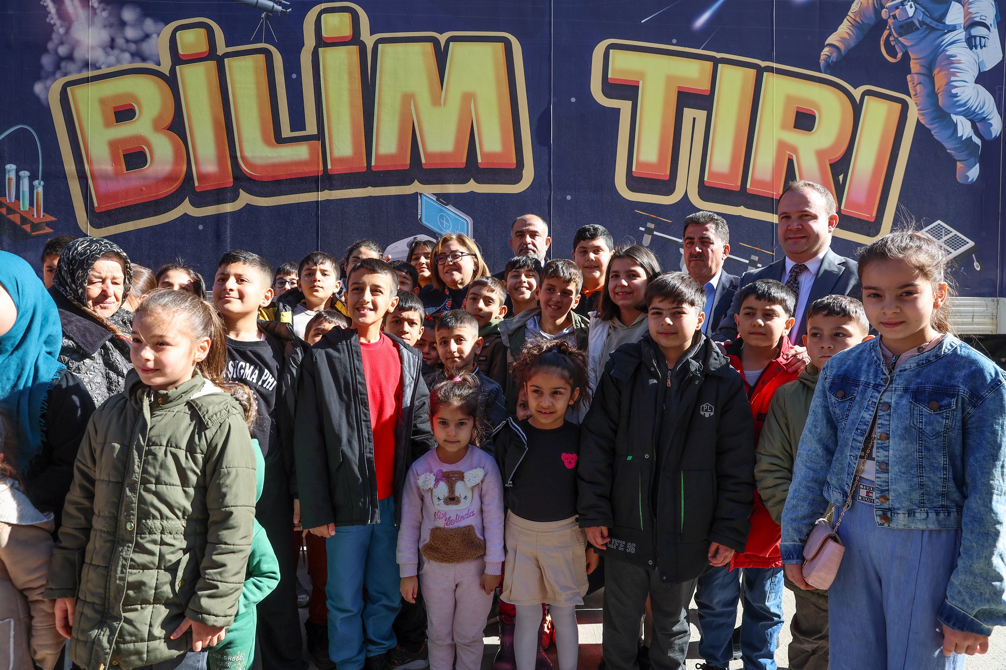 Gaziantep'te bilim tırı 70 bini aşkın öğrenciyi ağırladı