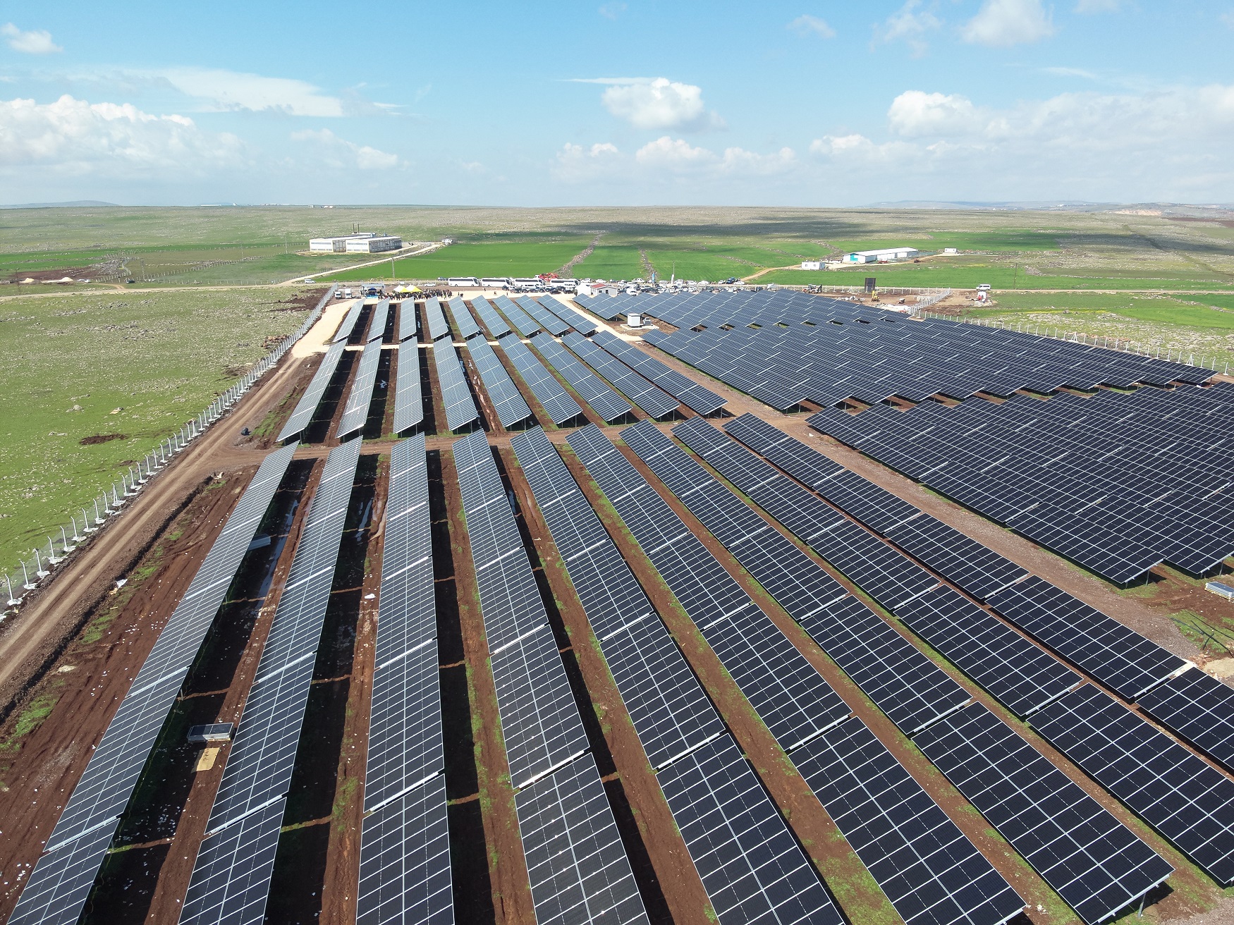 Gaziantep'te Solar Park projesiyle karbondioksit salınımınının engellenmesi hedefleniyor 2 Gaziantep'te Solar Park projesiyle karbondioksit salınımınının engellenmesi hedefleniyor