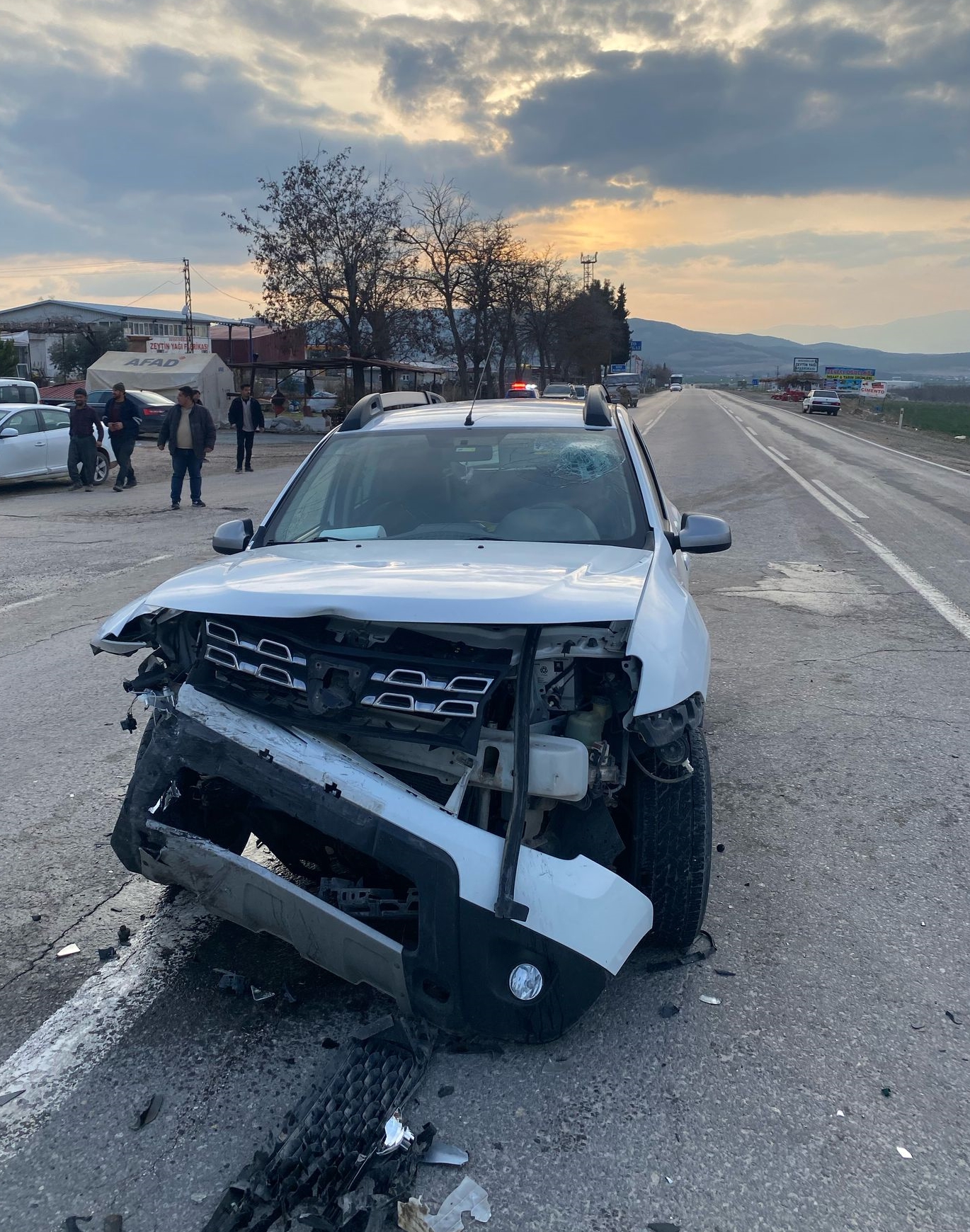 Gaziantep’te iki otomobilin çarpıştığı kazada 5 kişi yaralandı