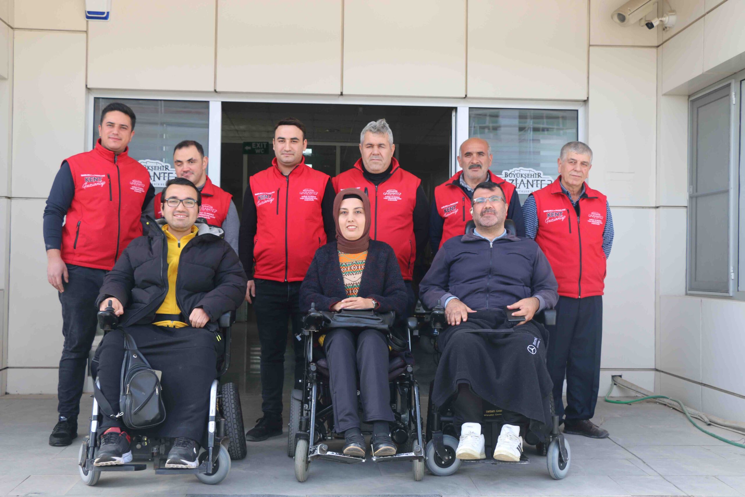 Gaziantep'te akülü ve tekerlekli sandalye tamir bakım atölyesinde 2 bin 255 araç tamir edildi 2 Gaziantep'te akülü ve tekerlekli sandalye tamir bakım atölyesinde 2 bin 255 araç tamir edildi