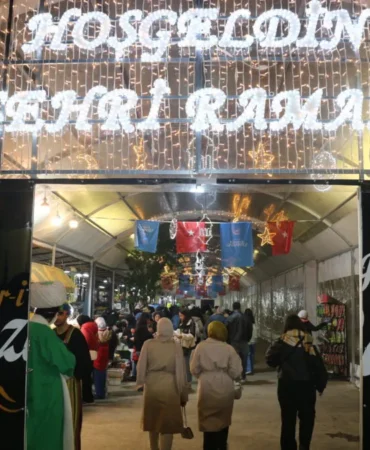 Gaziantep'te "Ramazan Sokağı" çeşitli etkinliklerle vatandaşları ağırlıyor 113 AA-20250322-37417039-37417034-GAZIANTEPTE_RAMAZAN_SOKAGI_CESITLI_ETKINLIKLERLE_VATANDASLARI_AGIRLIYOR