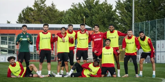 Gaziantep FK, Konyaspor maçı hazırlıklarını sürdürdü 17 AA-20250322-37422608-37422605-GAZIANTEP_FK_KONYASPOR_MACI_HAZIRLIKLARINI_SURDURDU