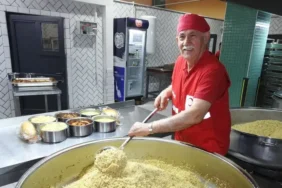 Depremde Binlerce Kişiye Yemek Yaptı! nedeni Şaşırtıcı! 12 aw416377-1748642721.webp.webp
