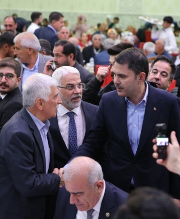 Bakan Kurum, Adıyaman'da teşkilat ve vefa iftarında konuştu: