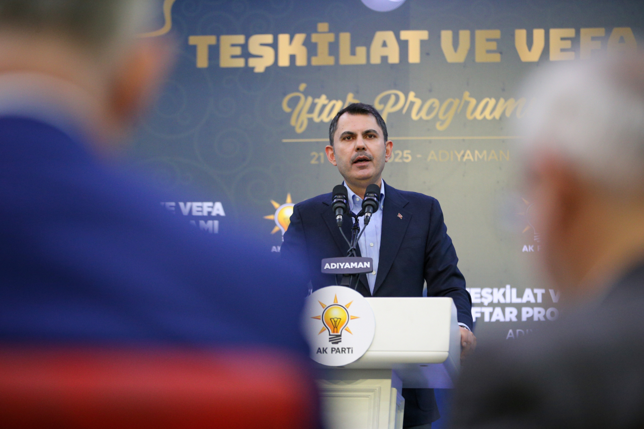 Bakan Kurum, Adıyaman'da teşkilat ve vefa iftarında konuştu