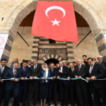 Gaziantep'te depremde hasar alan 5 asırlık Alaybey Camisi yeniden ibadete açıldı 9 Gaziantep'te depremde hasar alan 5 asırlık Alaybey Camisi yeniden ibadete açıldı