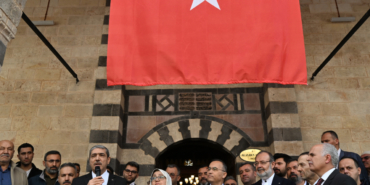 Gaziantep'te depremde hasar alan 5 asırlık Alaybey Camisi yeniden ibadete açıldı 45 Gaziantep'te depremde hasar alan 5 asırlık Alaybey Camisi yeniden ibadete açıldı