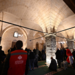 Gaziantep'te depremde hasar alan 5 asırlık Alaybey Camisi yeniden ibadete açıldı 4 Gaziantep'te depremde hasar alan 5 asırlık Alaybey Camisi yeniden ibadete açıldı