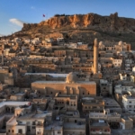 Güneydoğu'nun şiirsel kentlerinden Mardin'de ziyaretçiler zamanın izini sürüyor 4 Güneydoğu'nun şiirsel kentlerinden Mardin'de ziyaretçiler zamanın izini sürüyor