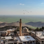 Güneydoğu'nun şiirsel kentlerinden Mardin'de ziyaretçiler zamanın izini sürüyor 33 Güneydoğu'nun şiirsel kentlerinden Mardin'de ziyaretçiler zamanın izini sürüyor