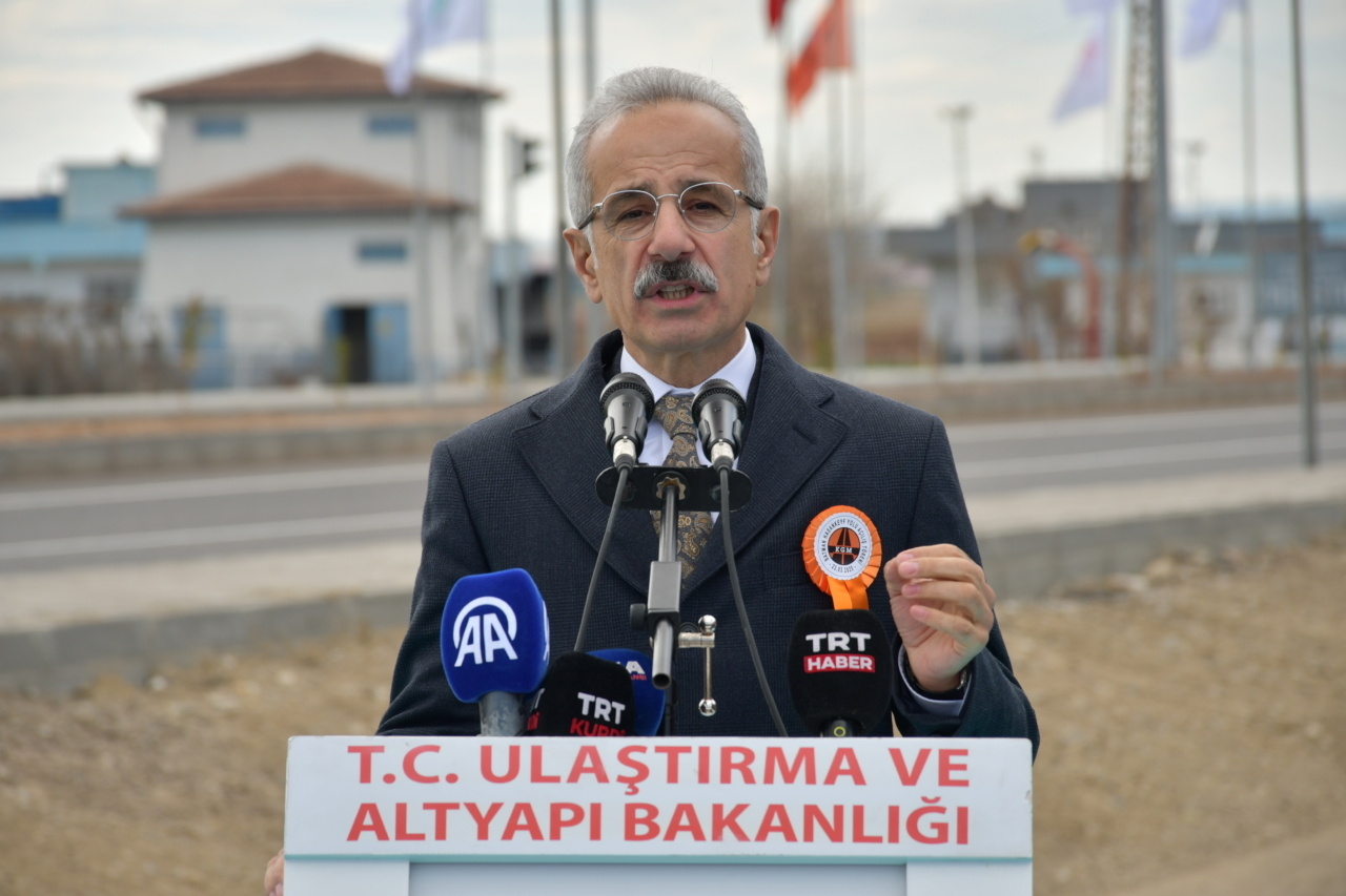 Ulaştırma ve Altyapı Bakanı Uraloğlu, Batman-Hasankeyf yolunun açılışında konuştu