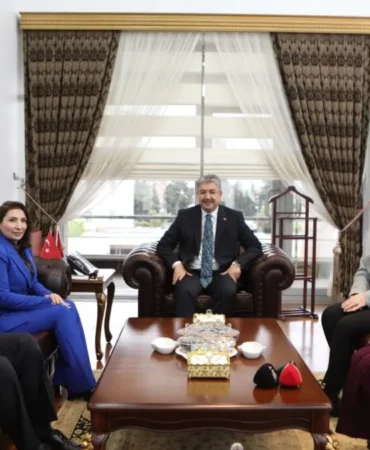 GGC Başkanı Meral Ay’dan Osmaniye Valisi Dr. Erdinç Yılmaz’a Ziyaret 104 Ekran Resmi 2025-04-16 19.45.04