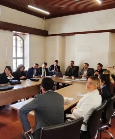 Gaziantep’te Eğitimcilerin Yerel Yönetimlerden Beklentileri Çalıştayı gerçekleştirildi 103 PHOTO-2025-04-16-18-36-59-3