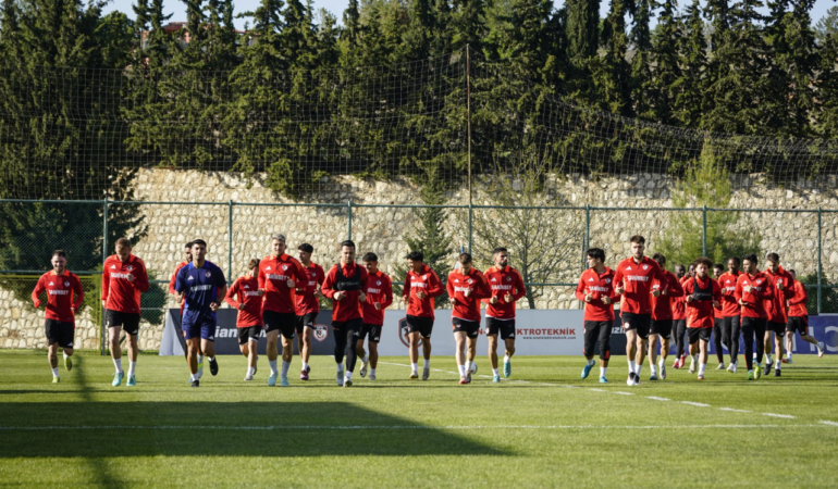 Gaziantep FK, RAMS Başakşehir maçının hazırlıklarına devam etti 83 Gaziantep FK, RAMS Başakşehir maçının hazırlıklarına devam etti