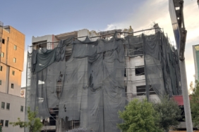 Gaziantep'te ağır hasarlı bina yıkımında çökme meydana geldi