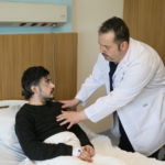 Kıkırdağından yapılan göğüs duvarıyla sağlığına kavuştu 4 Kıkırdağından yapılan göğüs duvarıyla sağlığına kavuştu