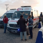 Şanlıurfa'da kanalizasyon kazısı sırasında toprak altında kalan işçiler aranıyor 9 Şanlıurfa'da kanalizasyon kazısı sırasında toprak altında kalan işçiler aranıyor