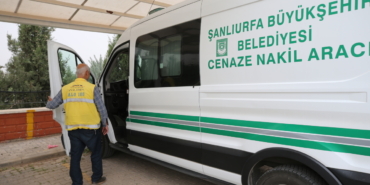 "Son yolculuğun" kaptanları olan cenaze aracı sürücüleri, görevlerini hassasiyetle yapıyor