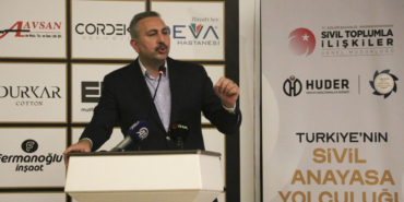 "Türkiye'nin Sivil Anayasa Yolculuğu Projesi Yeni Anayasa Buluşmaları" programı