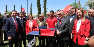 Gaziantep Büyükşehir Belediye Başkanı Şahin, sporcuyla bilek güreşi yaptı 47 Gaziantep Büyükşehir Belediye Başkanı Şahin, sporcuyla bilek güreşi yaptı