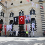 Gaziantep'te restorasyonu tamamlanan tarihi Kurtuluş Camisi'nin açılışı yapıldı 8 Gaziantep'te restorasyonu tamamlanan tarihi Kurtuluş Camisi'nin açılışı yapıldı
