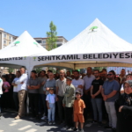 Gaziantep'te trafik kazasında hayatını kaybeden muhabirlerin isimleri parka verildi 5 Gaziantep'te trafik kazasında hayatını kaybeden muhabirlerin isimleri parka verildi