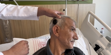 3 yıldır işitme kaybı bulunan hasta, koklear implant ameliyatıyla sağlığına kavuştu 4 3 yıldır işitme kaybı bulunan hasta, koklear implant ameliyatıyla sağlığına kavuştu