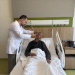 3 yıldır işitme kaybı bulunan hasta, koklear implant ameliyatıyla sağlığına kavuştu 4 3 yıldır işitme kaybı bulunan hasta, koklear implant ameliyatıyla sağlığına kavuştu