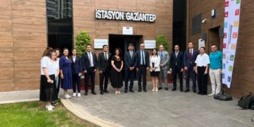 İSTASYON GAZİANTEP’TE “DOĞAL AFET MAĞDURLARINI DESTEKLEMEK YARDIM GÖREVLİLERİ İÇİN RUH SAĞLIĞI FARKINDALIK EĞİTİMİ”