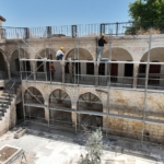 Depremde hasar gören Şanlıurfa'daki tarihi Barutçu Hanı restore ediliyor 5 Depremde hasar gören Şanlıurfa'daki tarihi Barutçu Hanı restore ediliyor