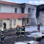 Gaziantep'te geri dönüşüm tesisinde çıkan yangın söndürüldü 4 Gaziantep'te geri dönüşüm tesisinde çıkan yangın söndürüldü
