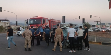 Gaziantep'te tırla otomobilin çarpıştığı kazada 2 kişi yaralandı