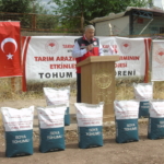İslahiye'de çiftçilere 8 bin 800 kilogram soya tohumu dağıtımı yapıldı 5 İslahiye'de çiftçilere 8 bin 800 kilogram soya tohumu dağıtımı yapıldı