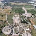 Şişecam, Perge Antik Kenti kazılarına sponsor oldu 5 Şişecam, Perge Antik Kenti kazılarına sponsor oldu