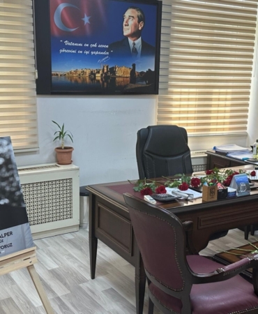 Batman Arkeoloji Müzesine trafik kazasında yaşamını yitiren Mehmet Cabir Alper'in ismi verildi