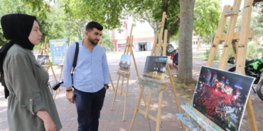 GAÜN'de 15 Temmuz temalı resim sergisi açıldı