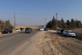 Gaziantep'te iki otomobilin çarpıştığı kazada 4 kişi yaralandı