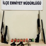 Gaziantep'te sosyal medyadan silah paylaşımı yapan şüpheli yakalandı 4 Gaziantep'te sosyal medyadan silah paylaşımı yapan şüpheli yakalandı