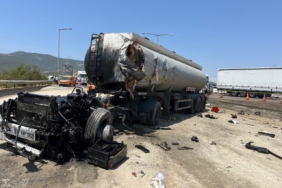 Gaziantep'te tırla tankerin çarpışması sonucu 2 kişi öldü