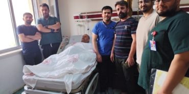 Silopi'de bağırsak kanseri ameliyatı olan iki hasta sağlığına kavuştu 4 Silopi'de bağırsak kanseri ameliyatı olan iki hasta sağlığına kavuştu