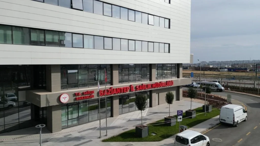 İl Sağlık Müdürü Dr. Şahin’den Yaz Uyarısı: Küçük Önlemlerle Büyük Risklerin Önüne Geçin 4 thumbnail 13