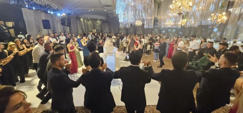Korkmaz ve Türkhan Ailelerinin Mutlu Günü: Yağmur ve İbrahim Dünyaevine Girdi 1 thumbnail 24