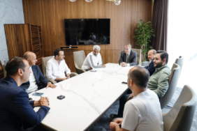 Türkiye'nin Belgrad Büyükelçisi İlhan Saygılı, Gaziantep FK kampını ziyaret etti