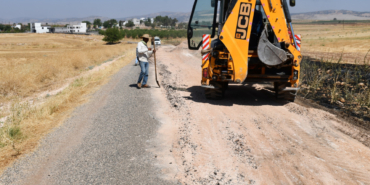 Araban'da köy yolları onarılıyor 40 Araban'da köy yolları onarılıyor