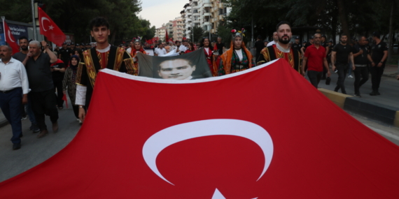 Gaziantep ve Kilis'te 30 Ağustos Zafer Bayramı dolayısıyla yürüyüş düzenlendi 14 Gaziantep ve Kilis'te 30 Ağustos Zafer Bayramı dolayısıyla yürüyüş düzenlendi